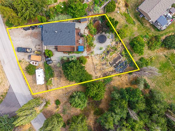 3rd image of 770 Lower Debeck Rd