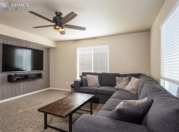 3rd image of 11981 Eagle Crest Ct