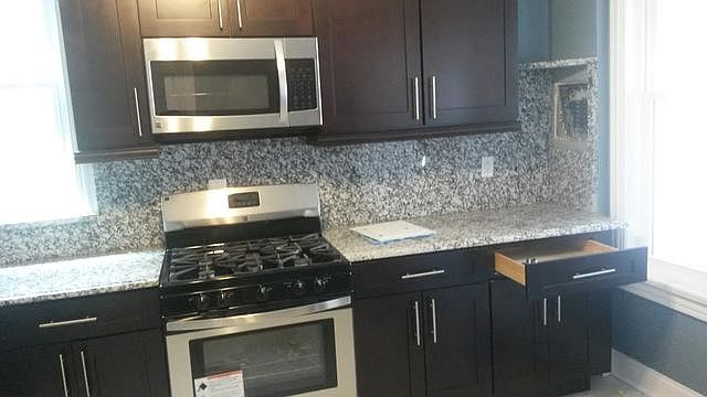 2nd image of 3632 N Albany Ave #2
