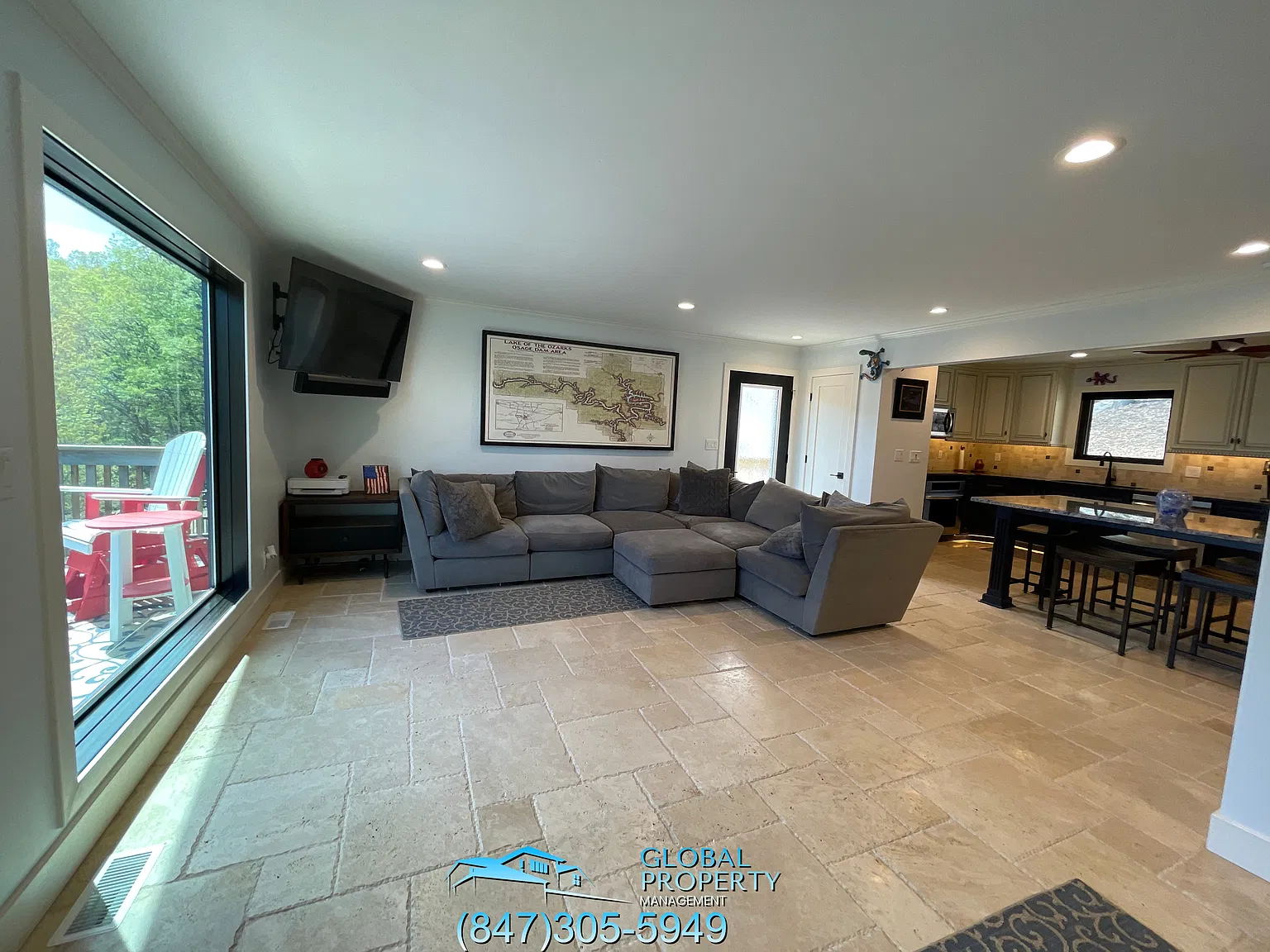 2 bed, 1.5 bath, 1296 sqft, $1,700 — Photo 2
