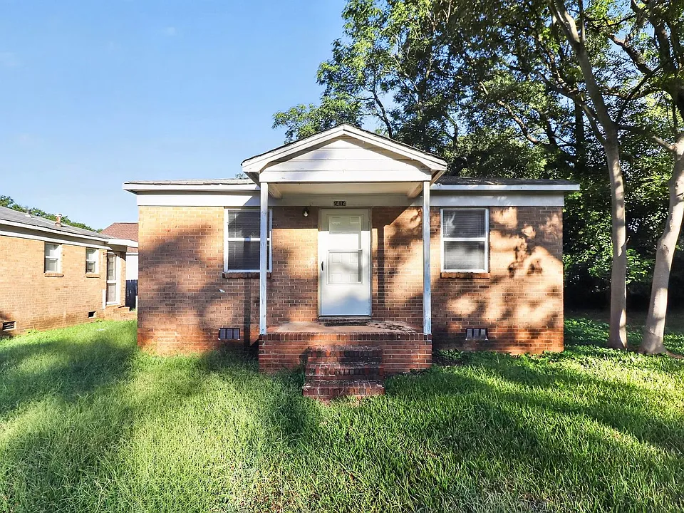 2414 Wilson Ave