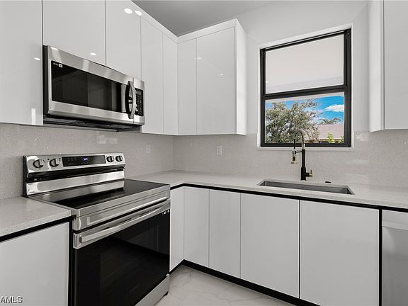 5th image of 3015 NE Juanita Place Cpe