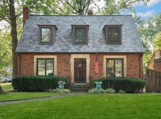 814 Wagar Rd, Rocky River, OH 44116