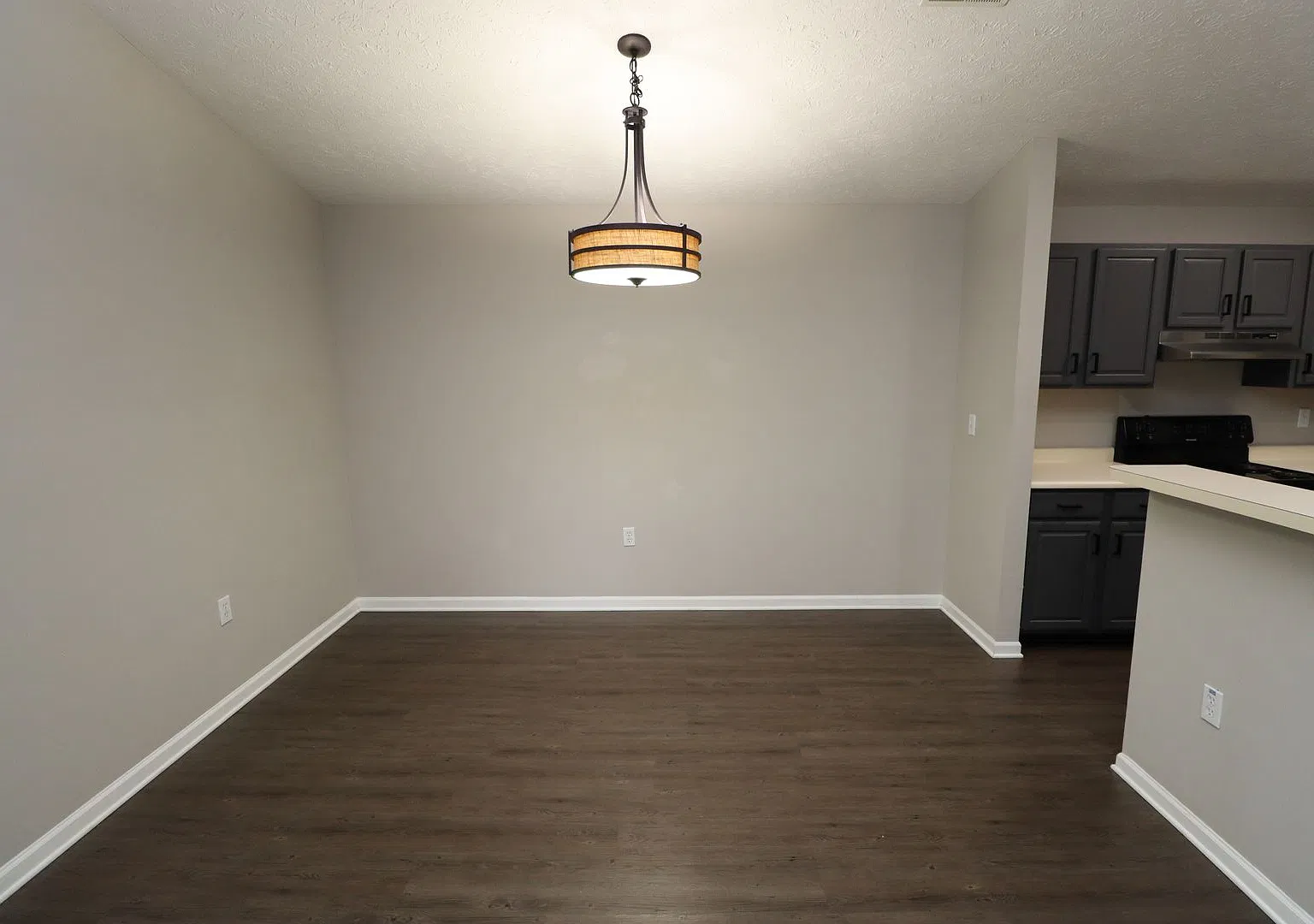 8112 Glenwillow Ln Unit 205 — Photo 3