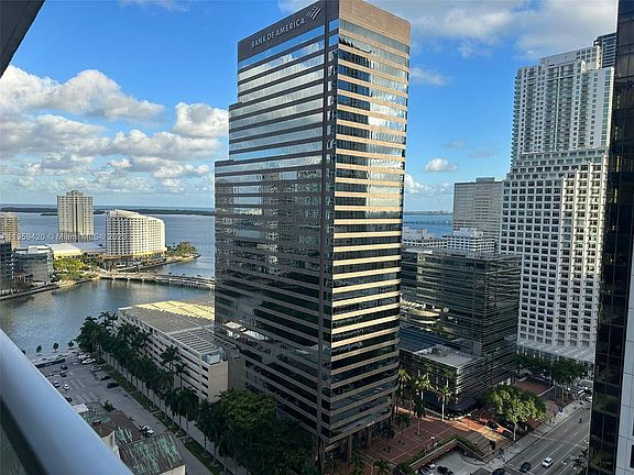 2nd image of 500 Brickell Ave APT 2704
