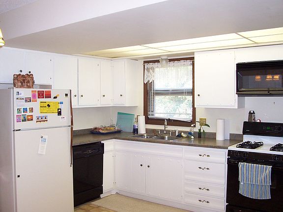 4th image of 862 Bayard Ave