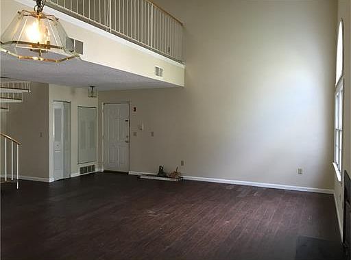 2nd image of 634 Edpas Rd