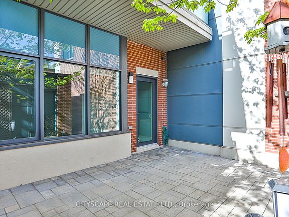 5th image of 35 Oak St