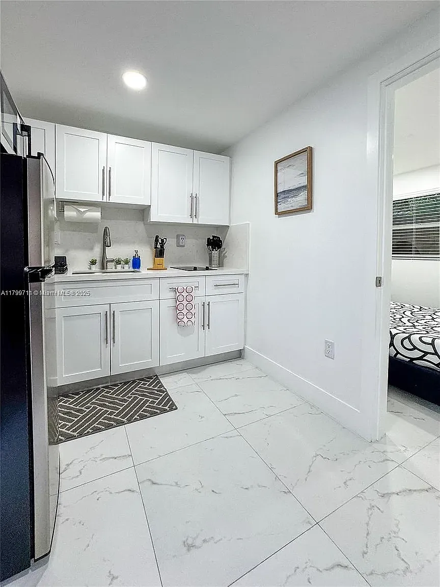 2 bed, 550 sqft, $2,000 — Photo 1