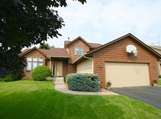 4386 Braddock Trl, Eagan, MN 55123