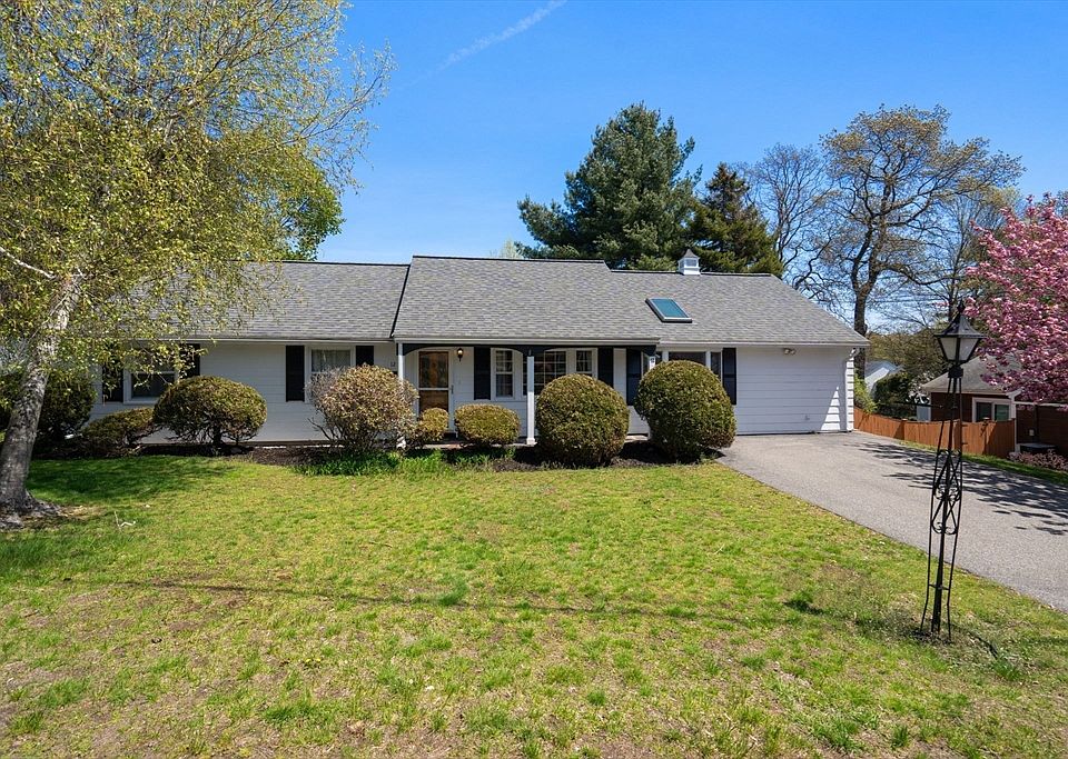 1st image of 12 Theresa Rd