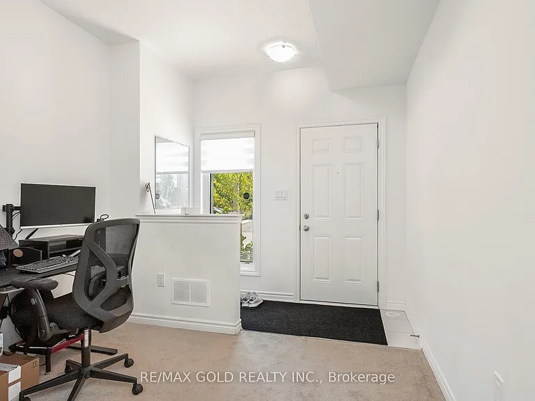 18 Waterville Way — Photo 6
