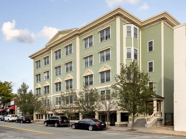 426 Main St Unit 303, Stoneham, MA 02180