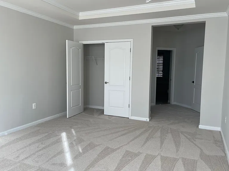 44037 Vaira Ter #290 — Photo 5