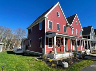 3 Powell St #B, Devens, MA 01434