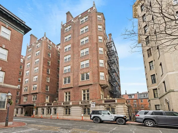 15 River St APT 803, Boston, MA 02108