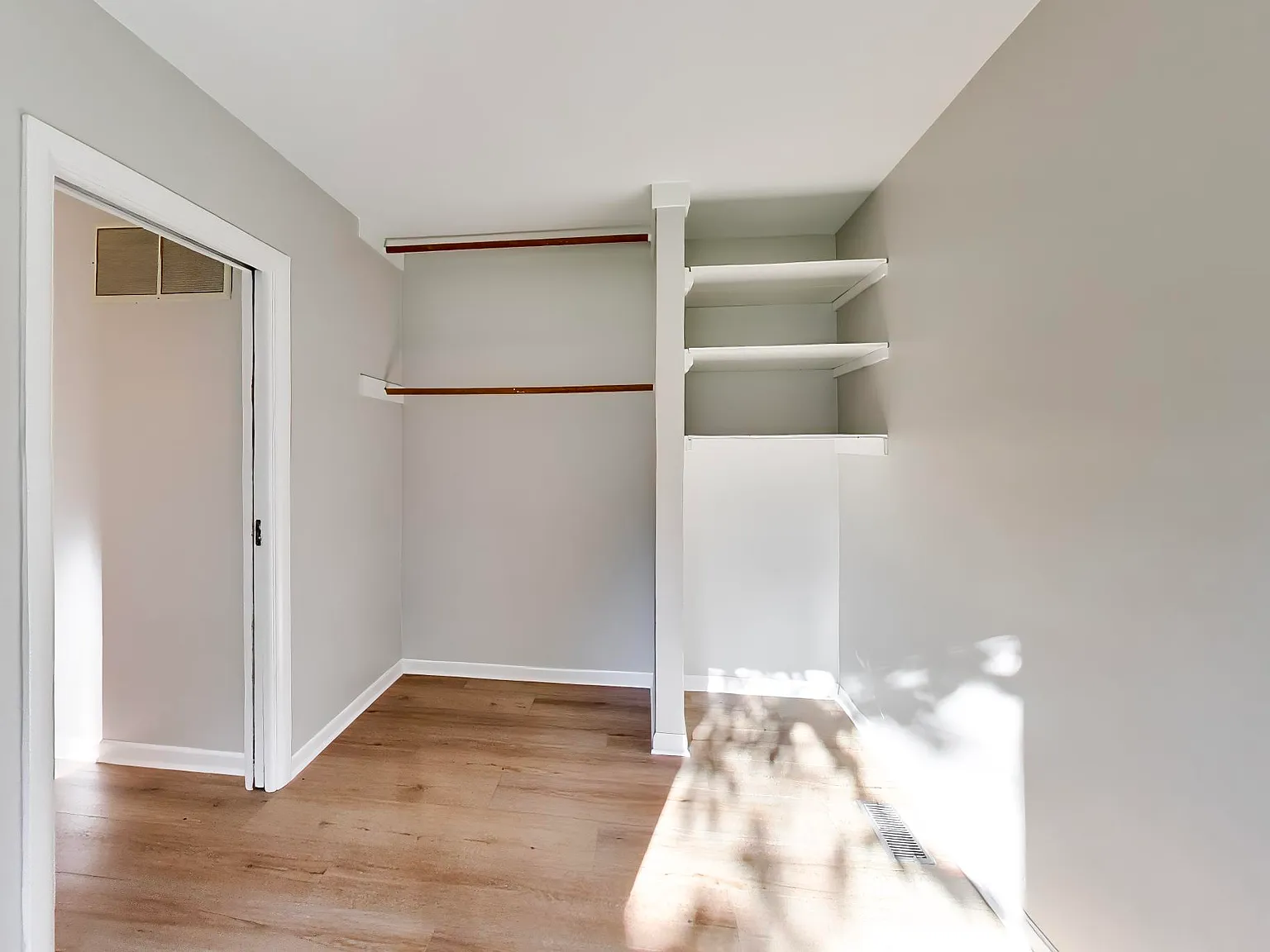 3 bed, 1.5 bath, 1344 sqft, $3,195 — Photo 1