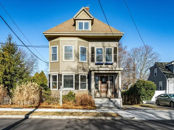 181 Broadway St, Wakefield, MA 01880