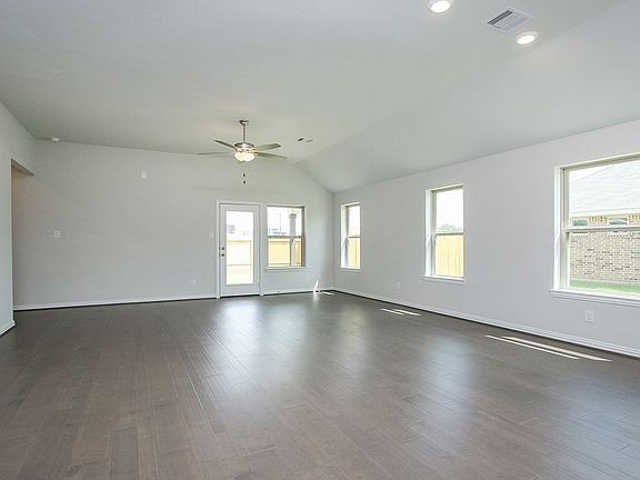 Oleander - Family room