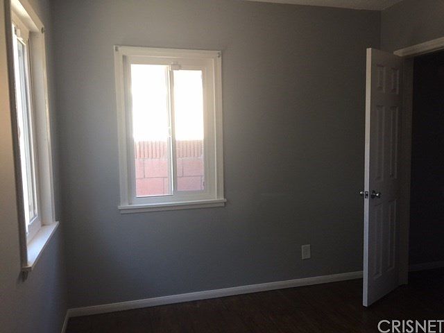 2nd image of 1047 E Spicer St