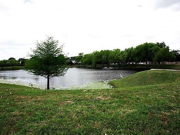 4th image of 21312 Bird Wing Dr