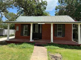 407 S Main Street, Burnet, TX 78611