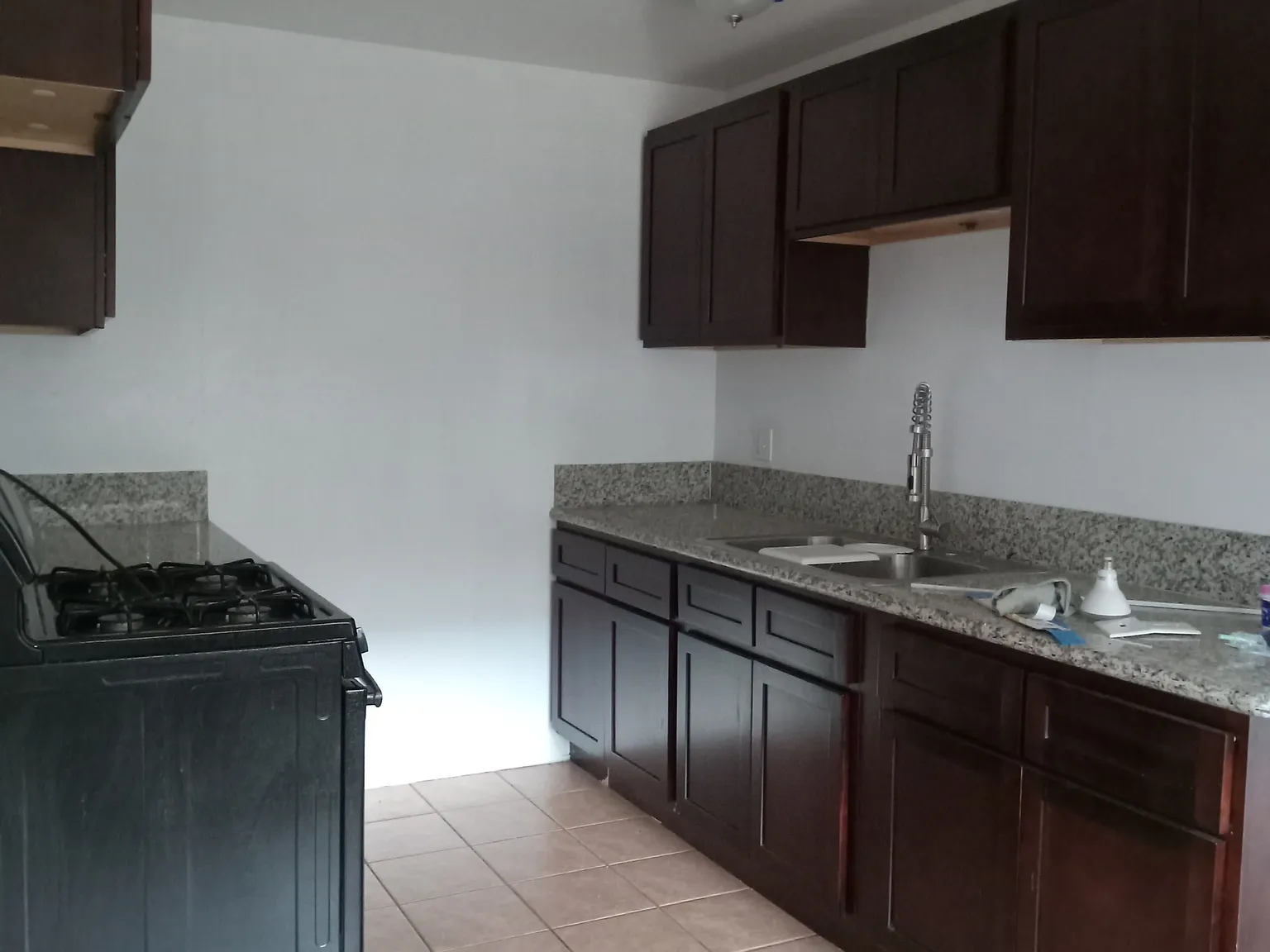 2 bed, 850 sqft, $1,900 — Photo 1