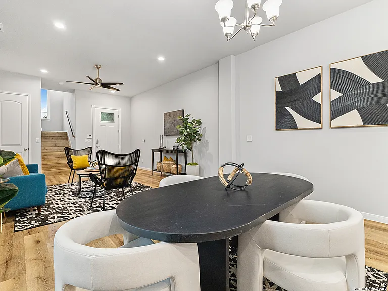 505 Linden Ave — Photo 12