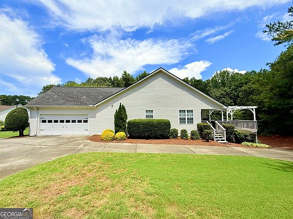 3rd image of 1205 Bonnerton Ct