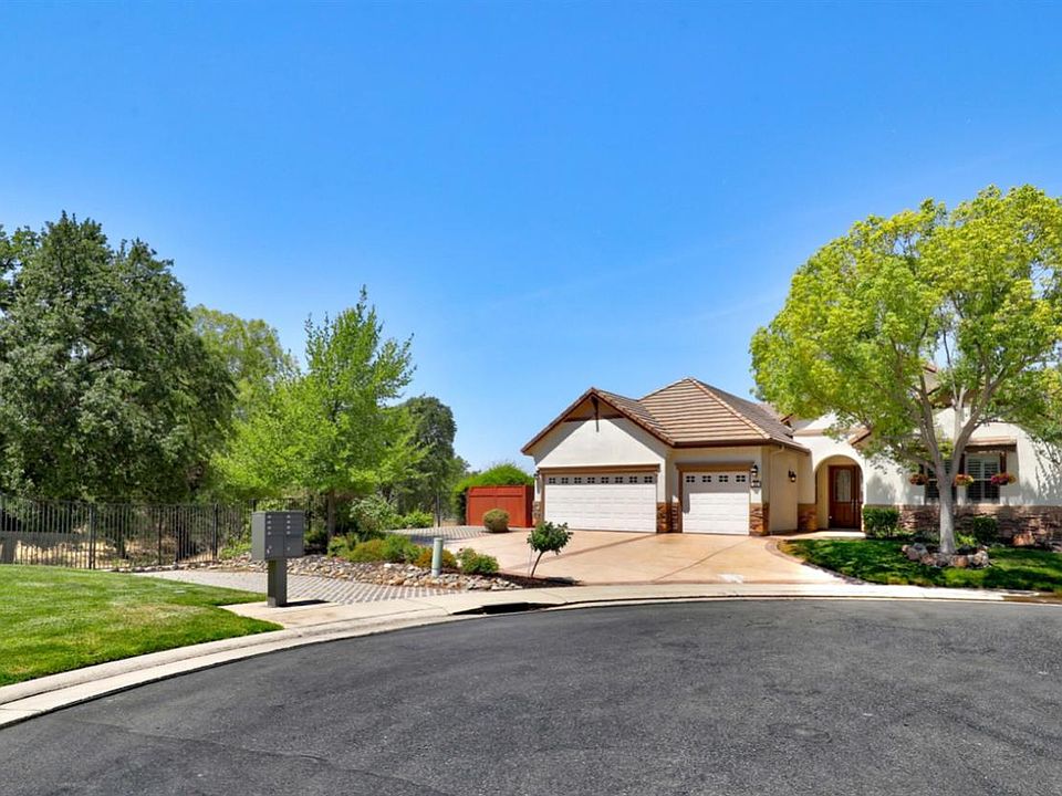 1st image of 530 Soaring Hawk Ct