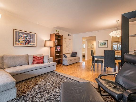 4th image of 2323 Eastridge Ave APT 523