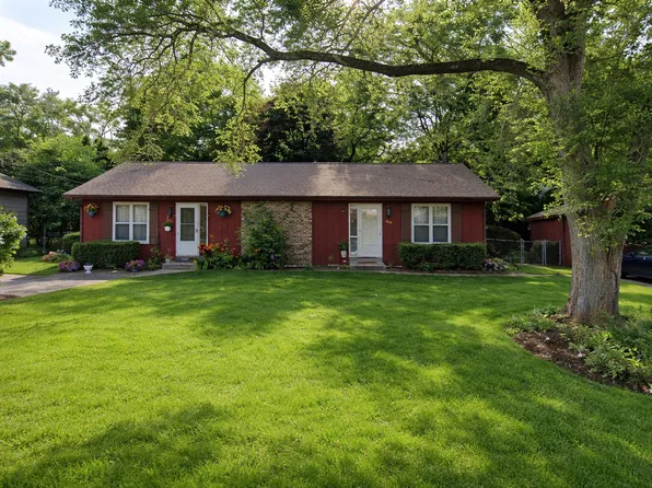 505 Woodland Ave, Wauconda, IL 60084