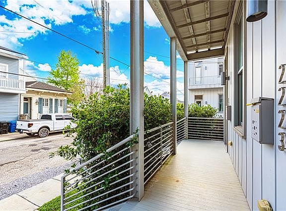 3rd image of 2223 Saint Thomas St