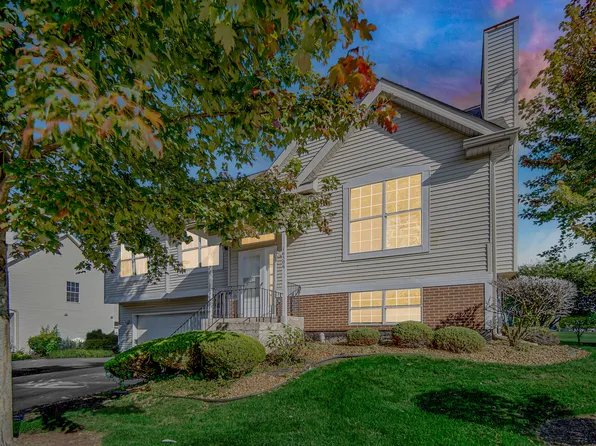 16506 W Teton Dr, Lockport, IL 60441
