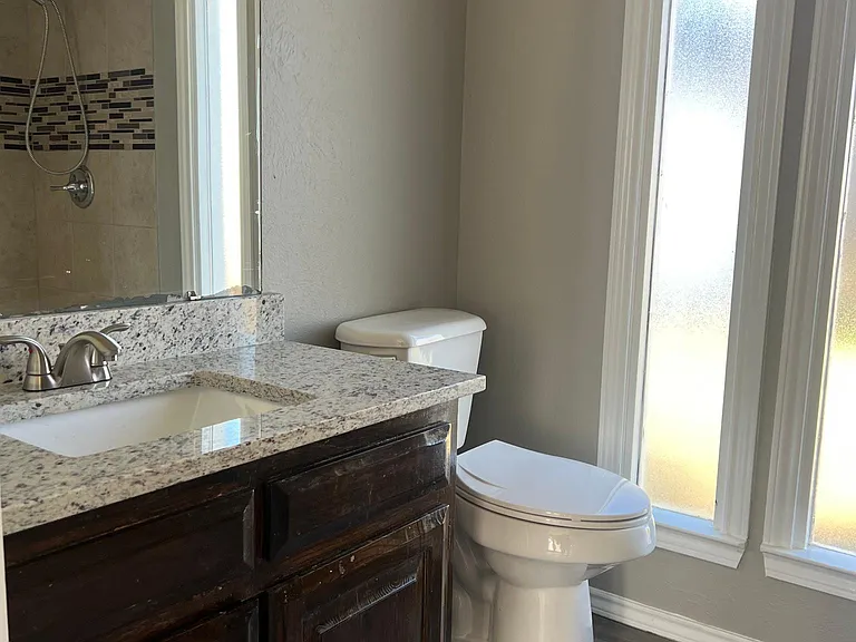 3012 Barrington Ct — Photo 9