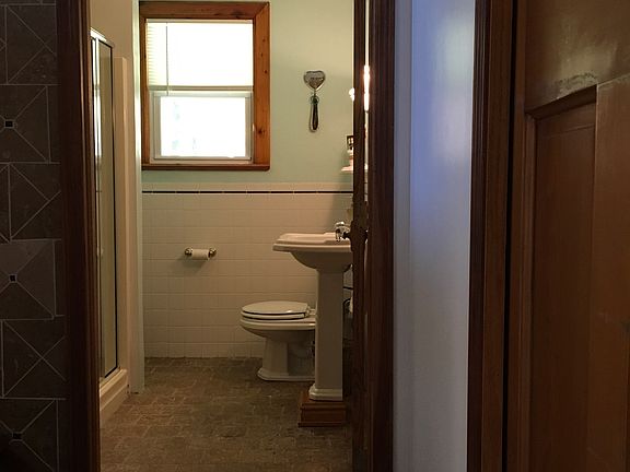 First floor bathroom 