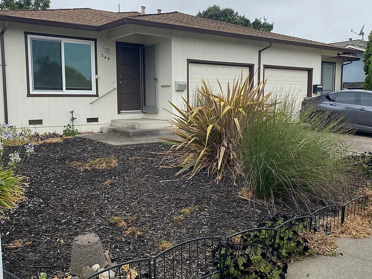 544 Joaquin Dr — Photo 1