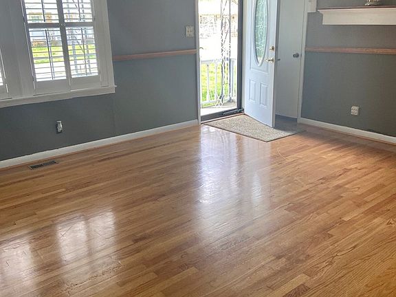 2nd image of 1534 Corum Dr