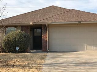 265 Cambridge Dr, Midwest City, OK 73110