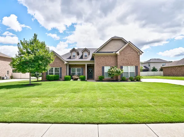 2307 Telford Ln, Murfreesboro, TN 37128