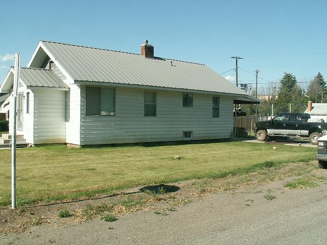 2nd image of 942 Idaho St