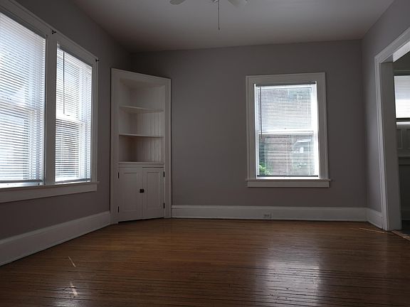4th image of 15 McClure Dr