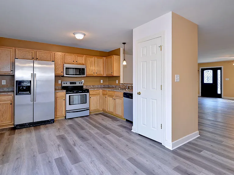 3108 Taylor Ave — Photo 20