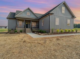 118 Galliher Rd, Harmony, NC 28634