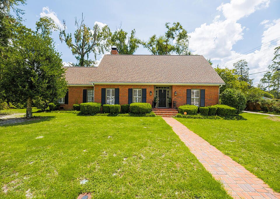 1st image of 913 Millpond Rd