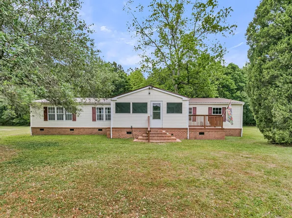 118 Saint Michaels Pl, Moncks Corner, SC 29461