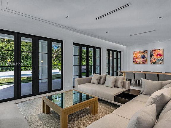 5th image of 4191 Battersea Rd