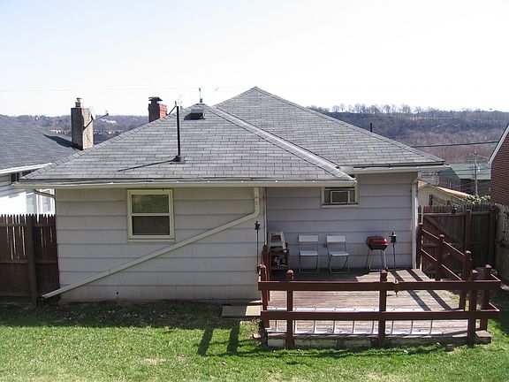 View from yard to rear