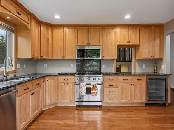 3528 115th Ave NW, Coon Rapids, MN 55433