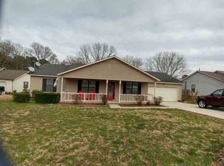 1204 Pineview Cir SW, Hartselle, AL 35640